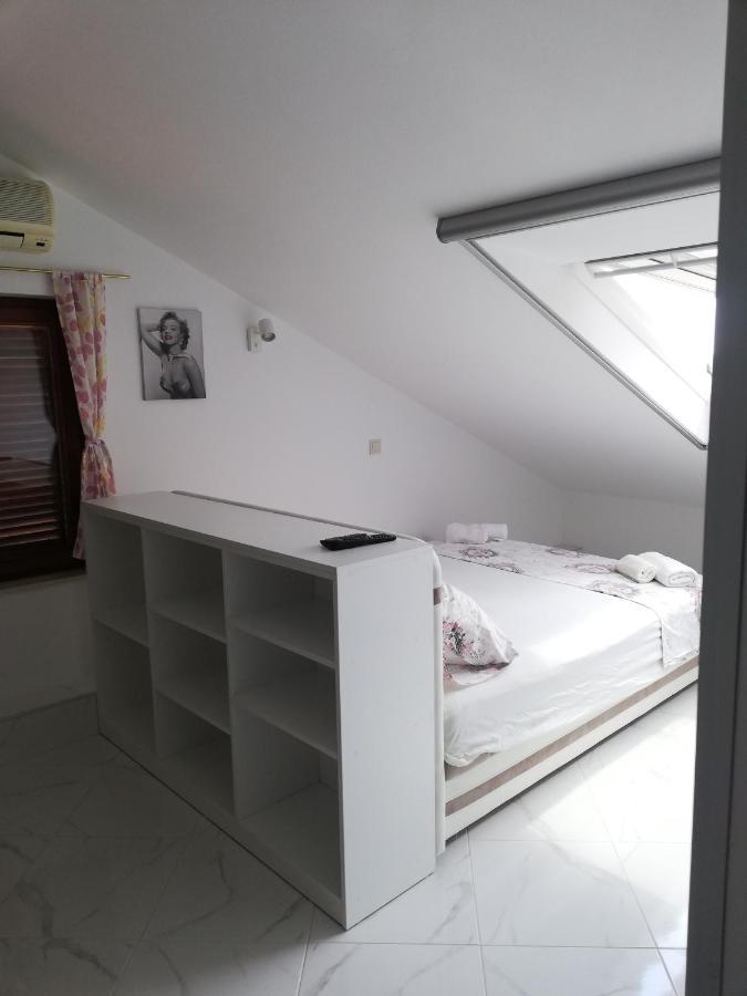 Apartments Sijerkovic تْشيرسيك نوفي المظهر الخارجي الصورة